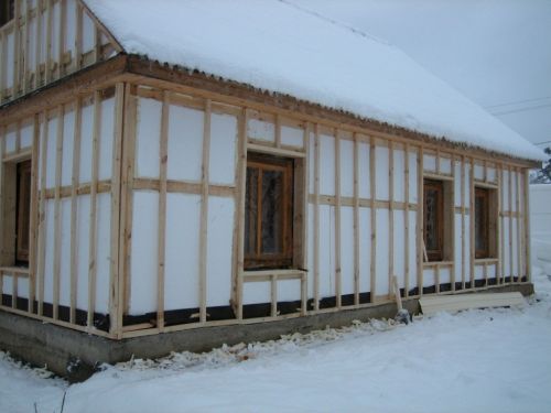 Холодно в деревянном доме? Узнайте, как утеплить деревянный дом по технологии теплый шов.