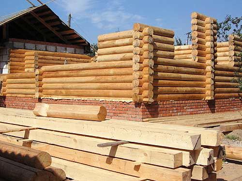Сколько стоит построить деревянный дом: 13 реализованных проектов.